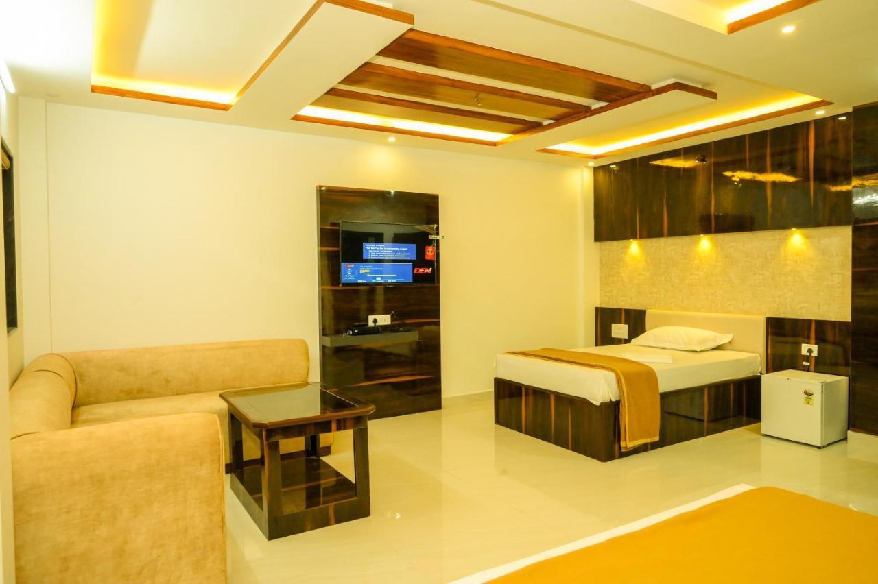 Hotel S S Residency Padubidri Exterior foto